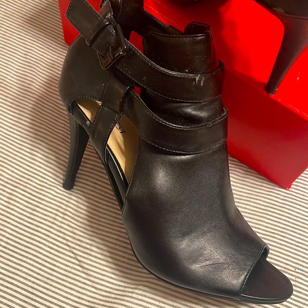 Nine West Black Heels Size 8 1/2 - Picture 7 of 10